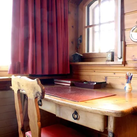 Spacious & Central For Up To 12 Guest, Chalet Haut-praz * Crans-Montana