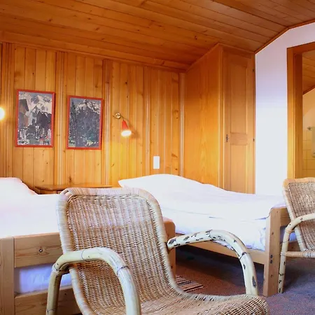 Spacious & Central For Up To 12 Guest, Chalet Haut-praz Chalet