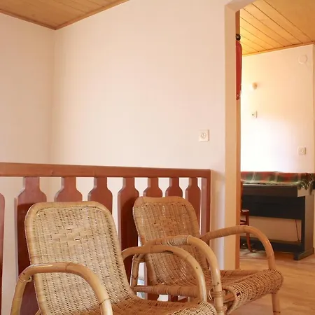 Spacious & Central For Up To 12 Guest, Chalet Haut-praz Chalet *